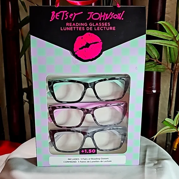NWT BETSEY JOHNSON READING GLASSES + 150 ๐ - Picture 1 of 11
